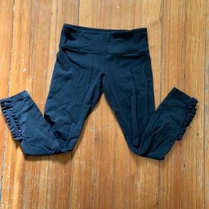 Lululemon ruffle leggings. Size 6.